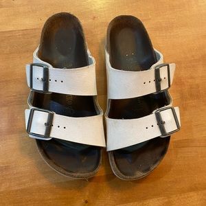 White Birkenstock’s